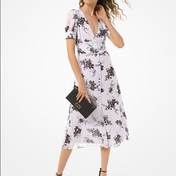 MICHAEL Michael Kors Dresses & Skirts - MICHAEL MICHAEL KORS
Floral Georgette Button-Front Dress Lavender Mist (XXS)